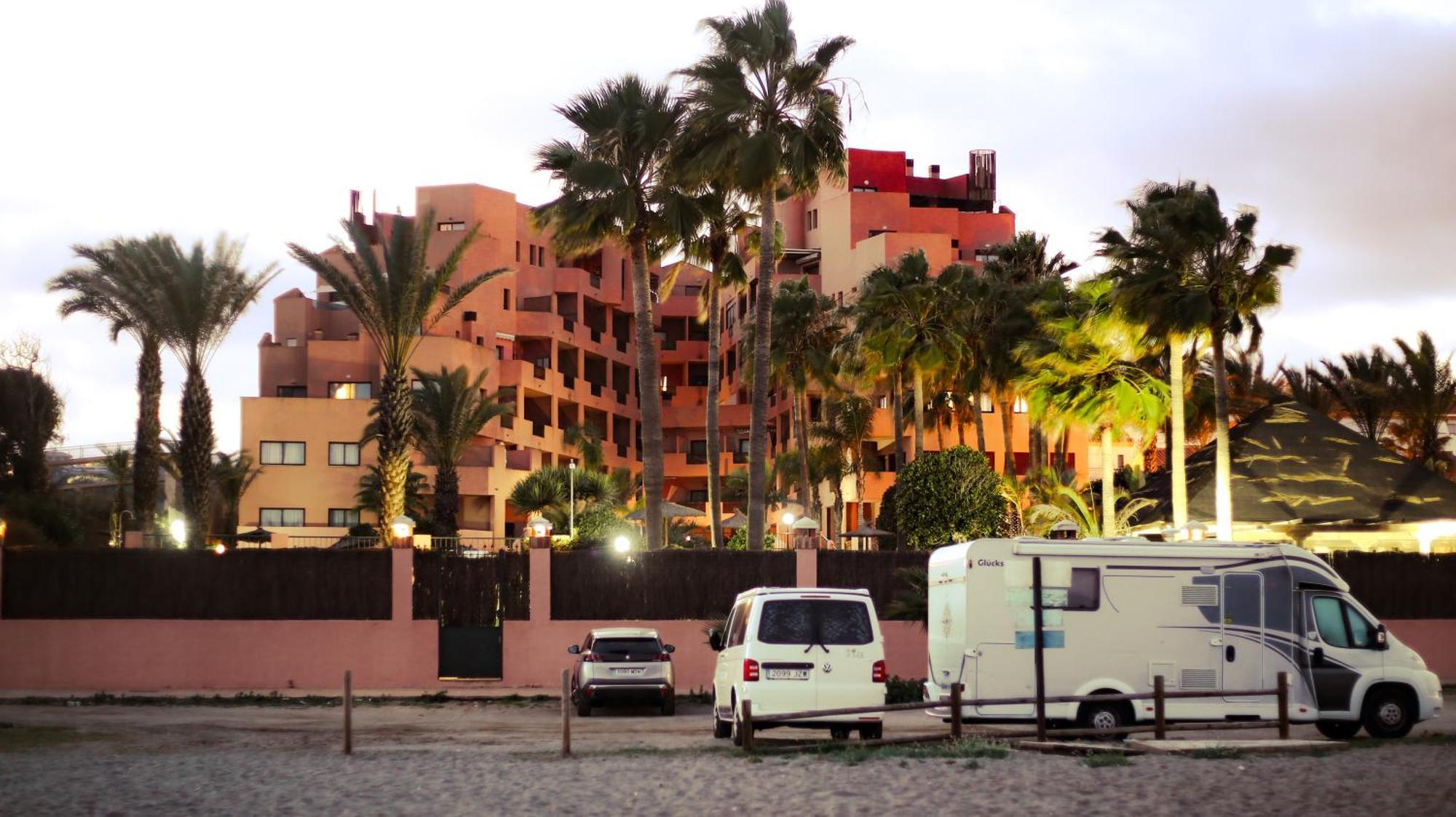 Cn-340 Suites Estepona Exterior photo
