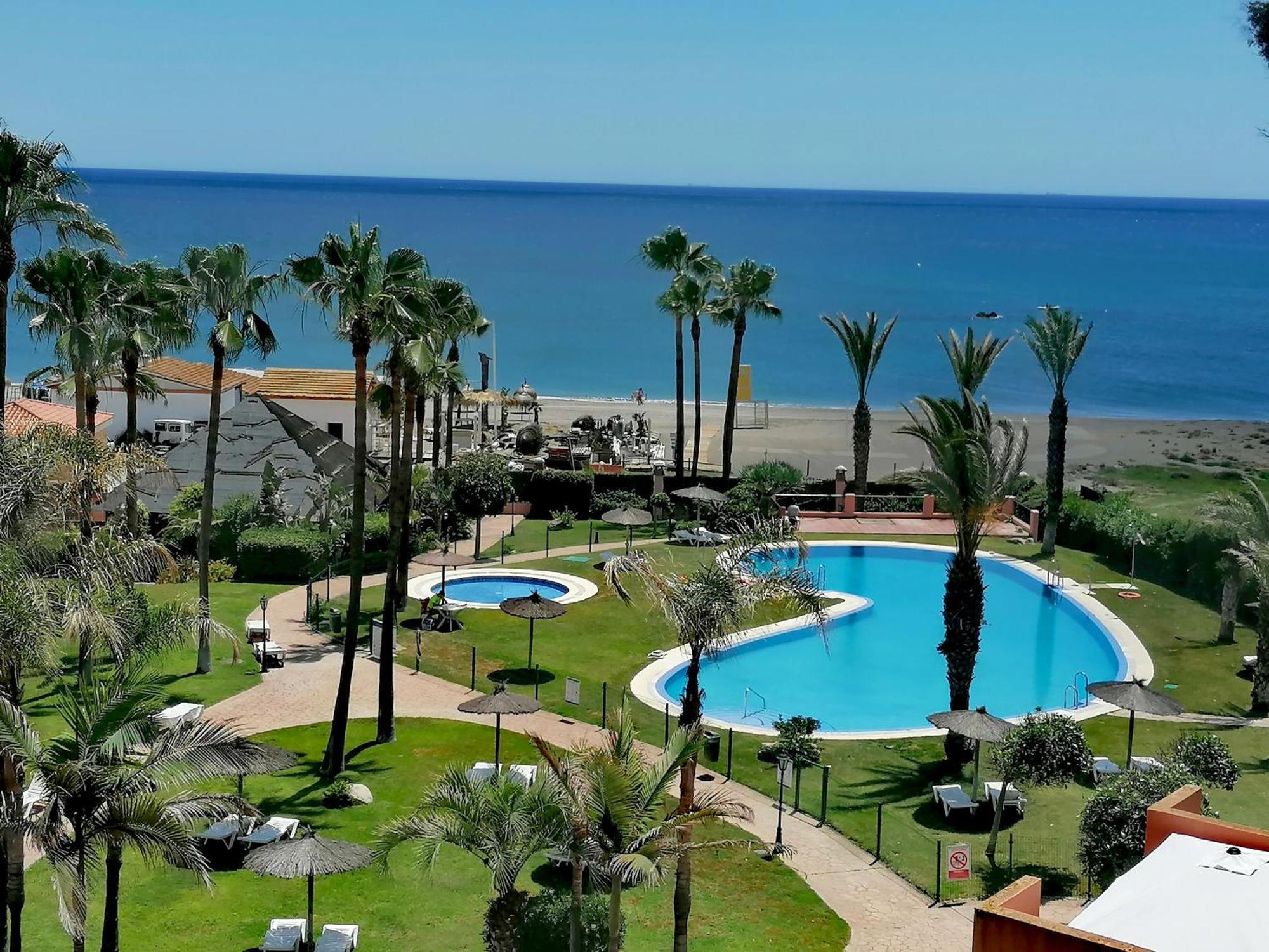 Cn-340 Suites Estepona Exterior photo